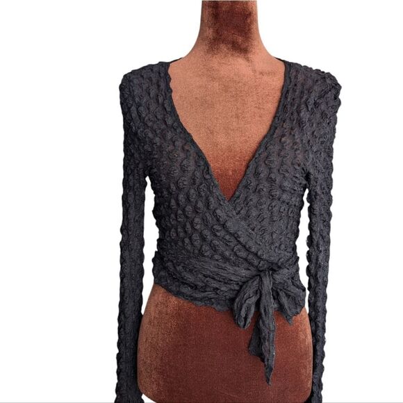 Urban Outfitters Two pcs popcorn knit wrap tops black and pink size L NWT - Picture 11 of 11